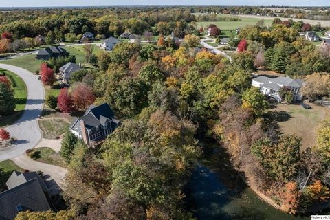 Tiny photo for 5585 Wood Crest Dr. Dr, Quincy, IL 62305 (MLS # 12517337)