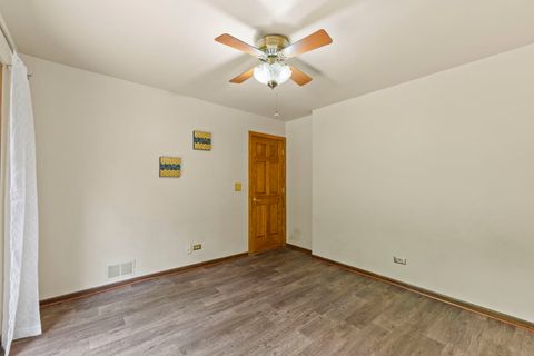 Tiny photo for 4511 Hanover Drive, Crystal Lake, IL 60012 (MLS # 12511739)