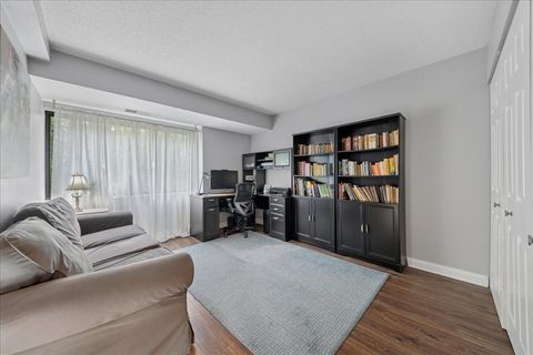 Tiny photo for 1800 Huntington Boulevard #212, Hoffman Estates, IL 60169 (MLS # 12497409)