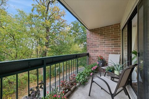 Tiny photo for 1800 Huntington Boulevard #212, Hoffman Estates, IL 60169 (MLS # 12497409)