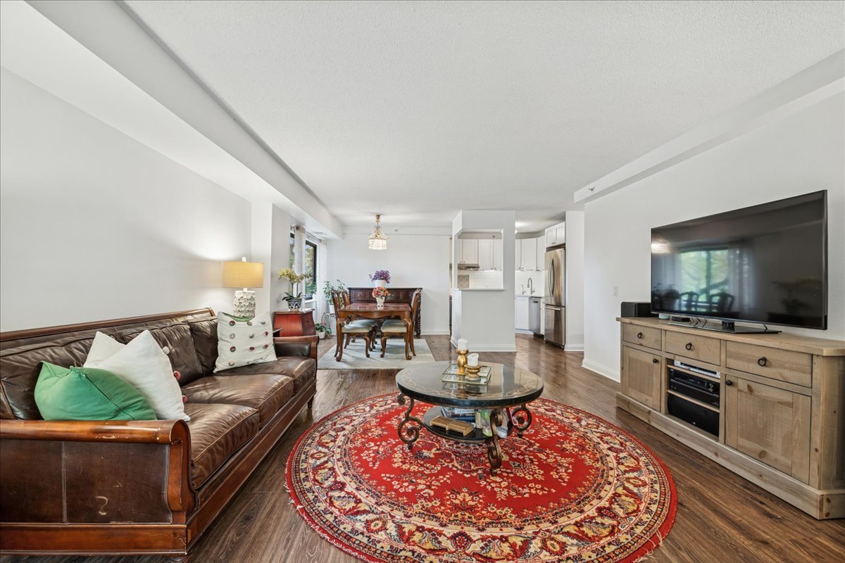 1800 Huntington Boulevard 212