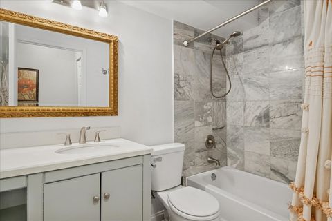 Tiny photo for 1800 Huntington Boulevard #212, Hoffman Estates, IL 60169 (MLS # 12497409)