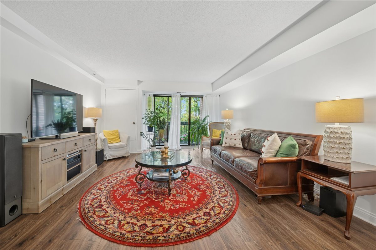 1800 Huntington Boulevard 212