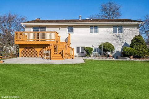 Tiny photo for 829 Pinehurst Lane, Schaumburg, IL 60193 (MLS # 12516084)