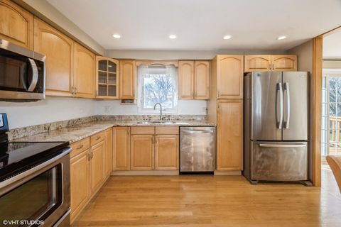 Tiny photo for 829 Pinehurst Lane, Schaumburg, IL 60193 (MLS # 12516084)