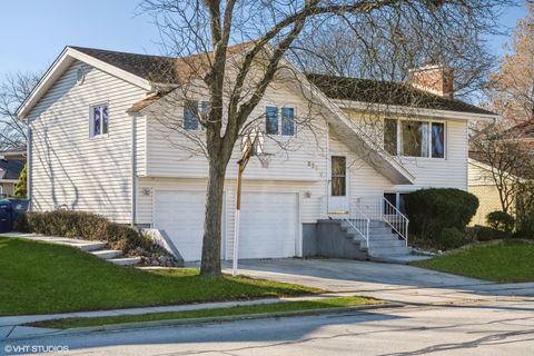 Tiny photo for 829 Pinehurst Lane, Schaumburg, IL 60193 (MLS # 12516084)