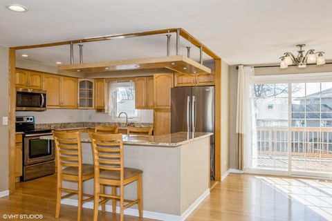 Tiny photo for 829 Pinehurst Lane, Schaumburg, IL 60193 (MLS # 12516084)