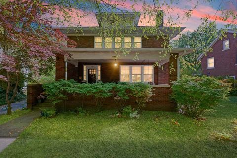 Tiny photo for 712 S Elm Boulevard, Champaign, IL 61820 (MLS # 12495660)