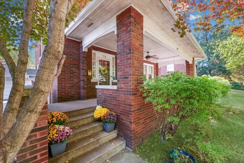 Tiny photo for 712 S Elm Boulevard, Champaign, IL 61820 (MLS # 12495660)