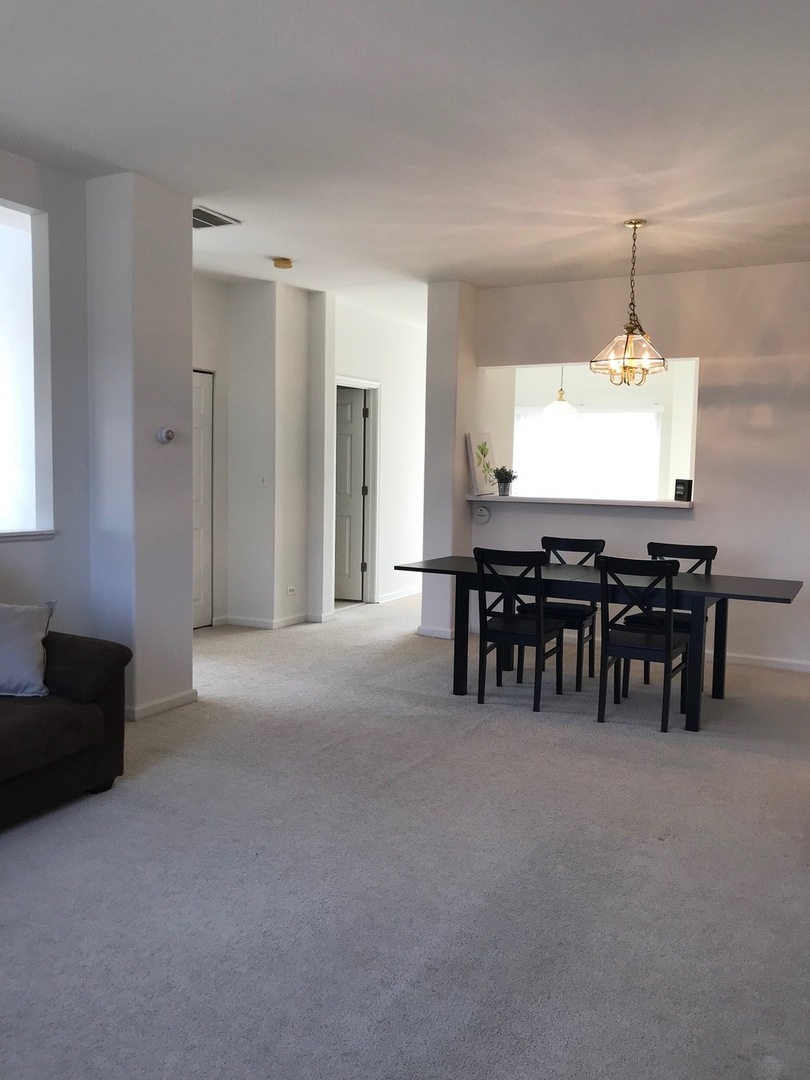 1098 Savoy Court