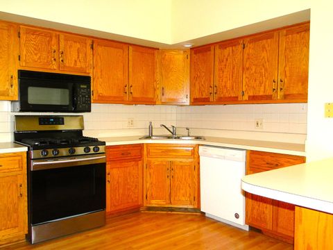 Tiny photo for 3107 Ingalls Avenue #3B, Joliet, IL 60435 (MLS # 12475213)