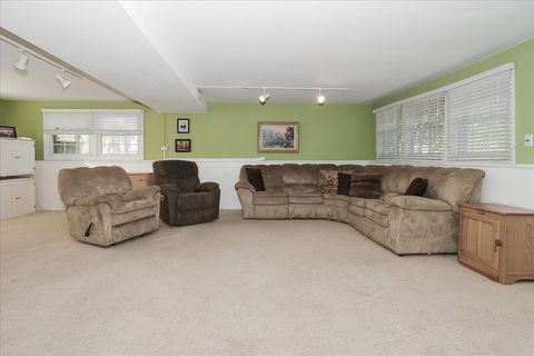 Tiny photo for 760 CHECKER Drive, Buffalo Grove, IL 60089 (MLS # 12501204)