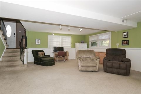 Tiny photo for 760 CHECKER Drive, Buffalo Grove, IL 60089 (MLS # 12501204)