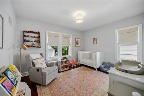 Tiny photo for 420 Brier Street, Kenilworth, IL 60043 (MLS # 12709450)