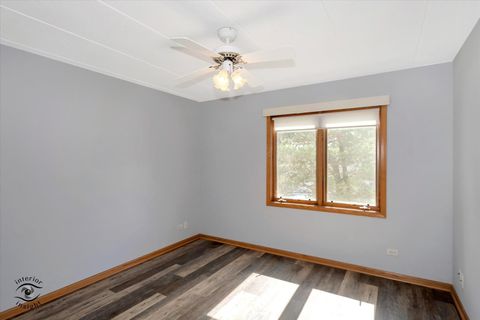 Tiny photo for 4920 134th Court #205, Crestwood, IL 60418 (MLS # 12456874)