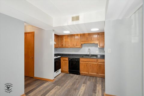 Tiny photo for 4920 134th Court #205, Crestwood, IL 60418 (MLS # 12456874)