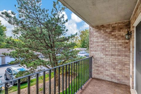 Tiny photo for 4920 134th Court #205, Crestwood, IL 60418 (MLS # 12456874)