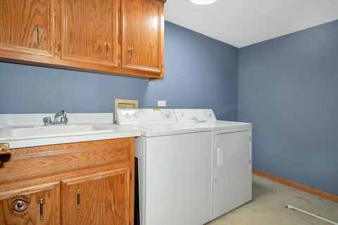 Tiny photo for 4920 134th Court #205, Crestwood, IL 60418 (MLS # 12456874)