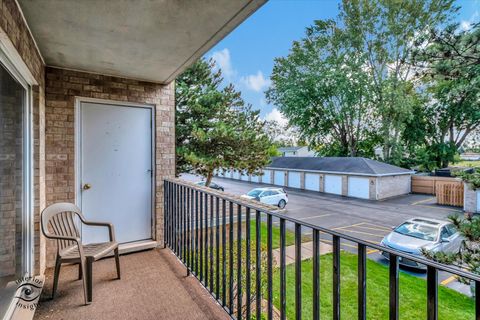 Tiny photo for 4920 134th Court #205, Crestwood, IL 60418 (MLS # 12456874)