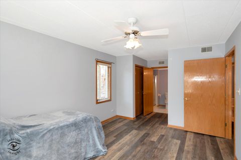 Tiny photo for 4920 134th Court #205, Crestwood, IL 60418 (MLS # 12456874)