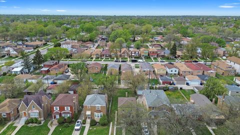 Tiny photo for 9632 S Yale Avenue, Chicago, IL 60628 (MLS # 12515533)