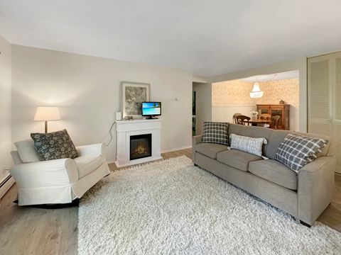 Tiny photo for 124 N Whistler C4 Avenue #C4, Freeport, IL 61032 (MLS # 12529593)