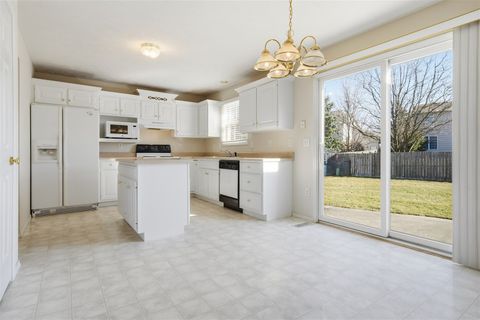 Tiny photo for 3 Timbergate Court, Bloomington, IL 61704 (MLS # 12535268)