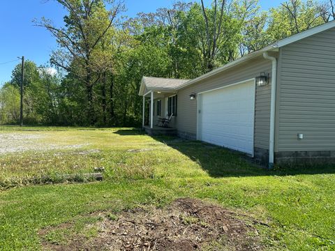 Tiny photo for 2506 State Highway 154, Sesser, IL 62884 (MLS # 12571895)