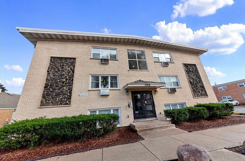 Photo for 1213 N 34TH Avenue #11, Melrose Park, IL 60160 (MLS # 12508421)