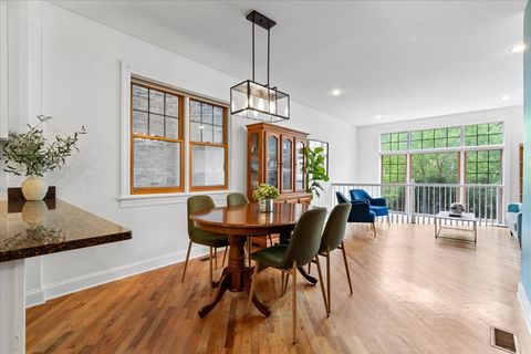 Tiny photo for 3511 N WILTON Avenue #1, Chicago, IL 60657 (MLS # 12630779)