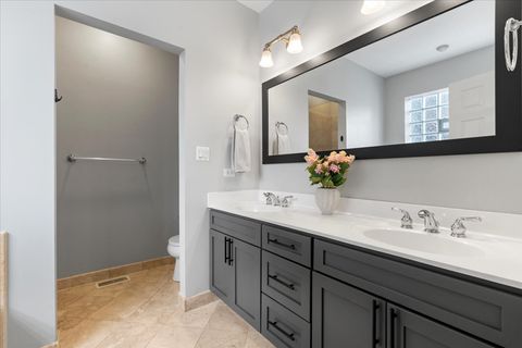 Tiny photo for 3511 N WILTON Avenue #1, Chicago, IL 60657 (MLS # 12630779)