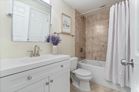 Tiny photo for 3511 N WILTON Avenue #1, Chicago, IL 60657 (MLS # 12630779)