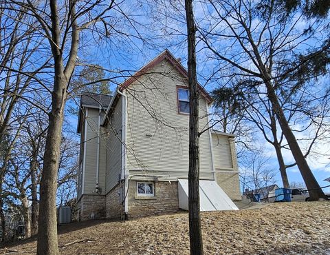 A home in Dixon