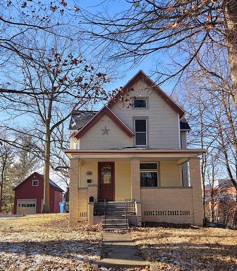 A home in Dixon