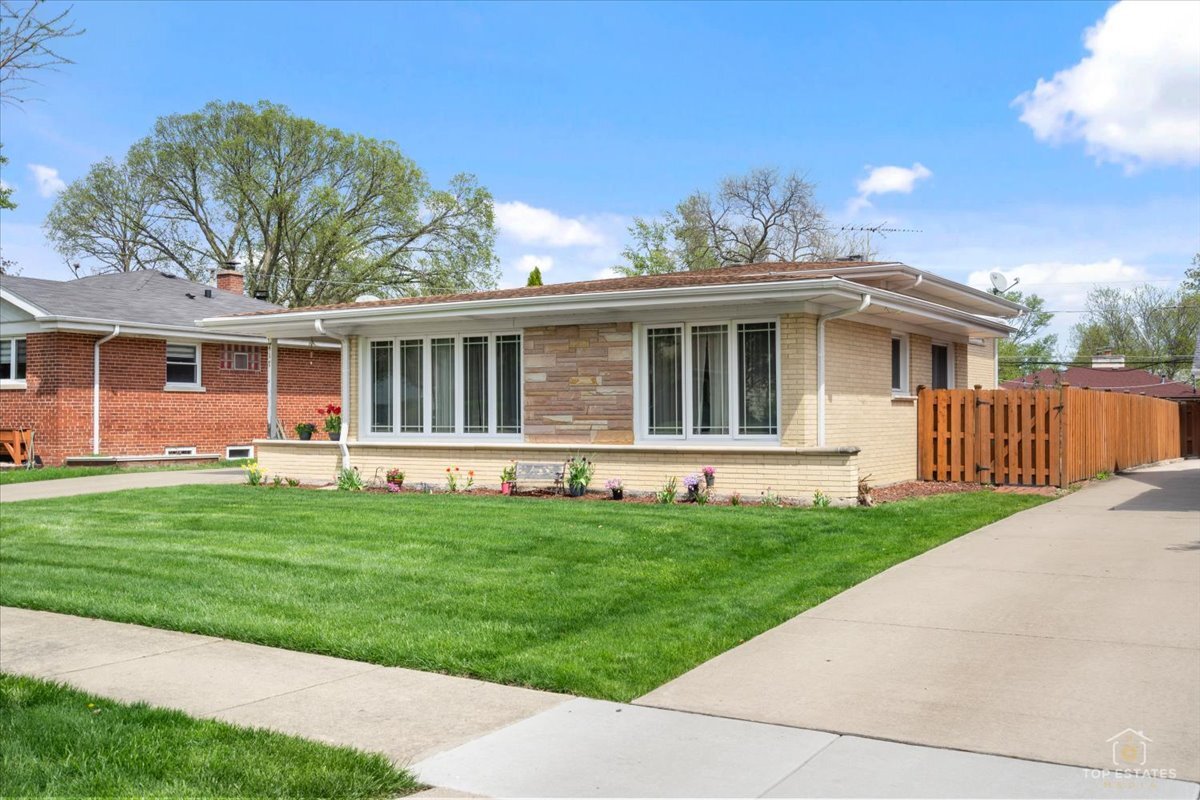 417 N Prospect Manor Avenue