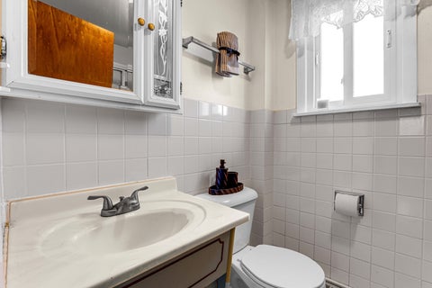 Tiny photo for 9123 Lamon Avenue N #D, Skokie, IL 60077 (MLS # 12743203)