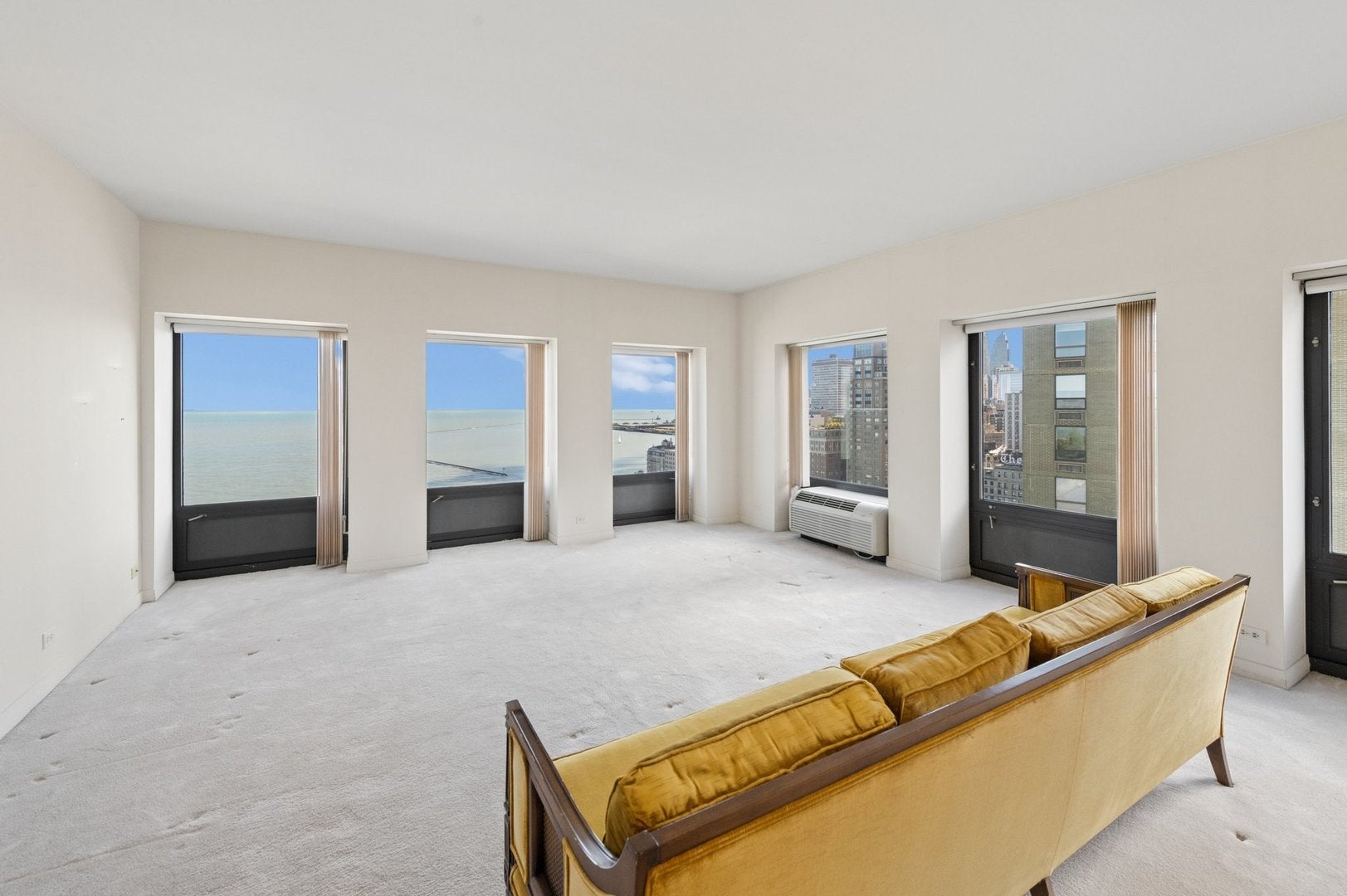 1100 N Lake Shore Drive 26B