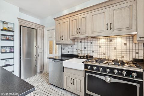 Tiny photo for 1316 Maple Avenue #D3, Evanston, IL 60201 (MLS # 12417846)