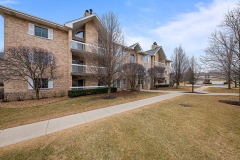 Photo of 7799 Bristol Park Drive #1SE, Tinley Park, IL 60477 (MLS # 12578130)