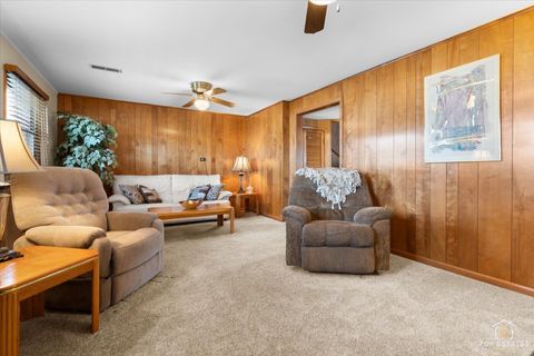 Tiny photo for 216 S Evergreen Avenue, Addison, IL 60101 (MLS # 12588459)