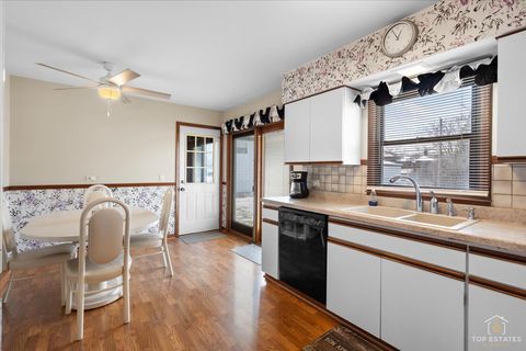 Tiny photo for 216 S Evergreen Avenue, Addison, IL 60101 (MLS # 12588459)