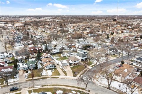 Tiny photo for 216 S Evergreen Avenue, Addison, IL 60101 (MLS # 12588459)