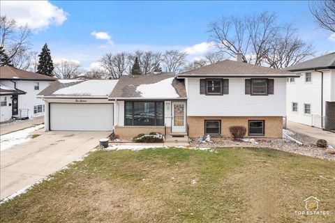 Tiny photo for 216 S Evergreen Avenue, Addison, IL 60101 (MLS # 12588459)