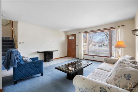 Tiny photo for 216 S Evergreen Avenue, Addison, IL 60101 (MLS # 12588459)