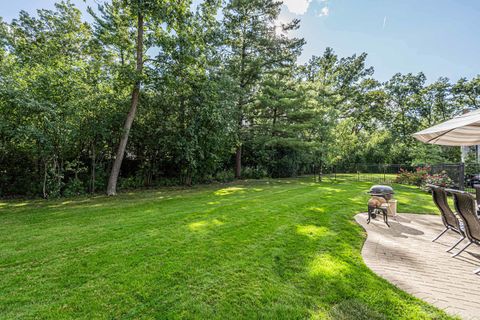 Tiny photo for 1401 W Everett Road, Lake Forest, IL 60045 (MLS # 12466618)