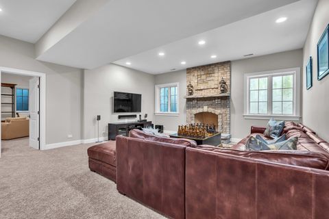 Tiny photo for 1401 W Everett Road, Lake Forest, IL 60045 (MLS # 12466618)