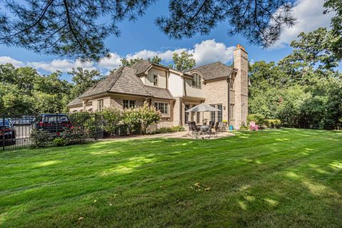 Tiny photo for 1401 W Everett Road, Lake Forest, IL 60045 (MLS # 12466618)