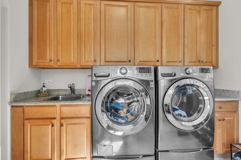 Tiny photo for 1401 W Everett Road, Lake Forest, IL 60045 (MLS # 12466618)