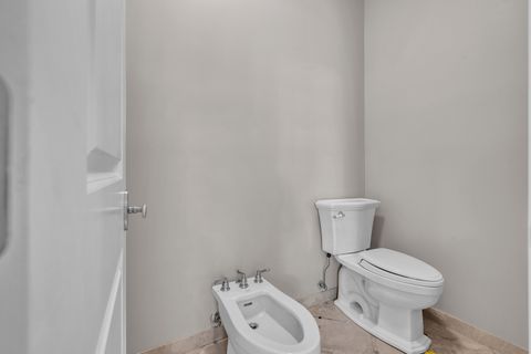 Tiny photo for 1401 W Everett Road, Lake Forest, IL 60045 (MLS # 12466618)