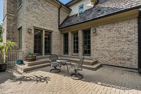 Tiny photo for 1401 W Everett Road, Lake Forest, IL 60045 (MLS # 12466618)